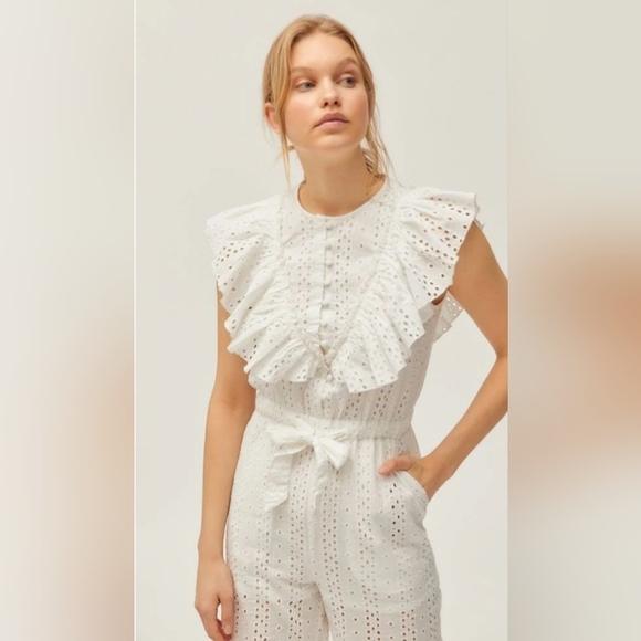 Urban Outfitters Magnolia Eyelet Ruffle Jumpsuit Size Medium White OB974249 - Picture 4 of 15